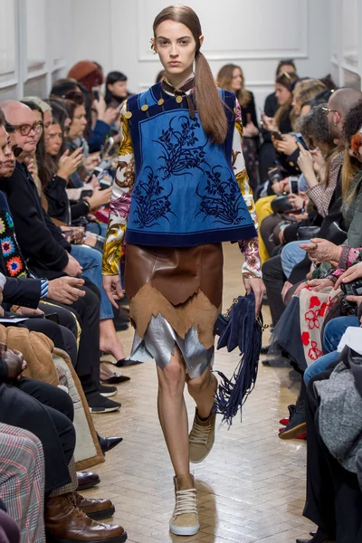 Look 22